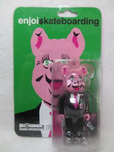 ●ベアブリック 100%★enjoi skateboarding ブタ★enjoi$kateboarding スケート●未使用