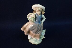 ★1218127 LLADRO リヤドロ 甘い花の香り 少女 置物 フィギュリン ★