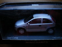 *1/43　MINICHAMPS　OPEL　CORSA　2000　オペル　ビータ　silver　宅急便着払発送_画像2