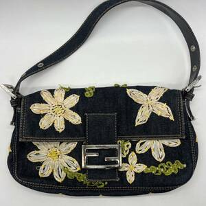 中161 フェンディ FENDI マンマバケット 26424-008 フラワー 刺繍 デニム セミショルダー 花柄 ハンドバッグ 現状品 