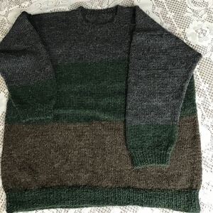 ハンドメイド　手編みセーター　　セーター　