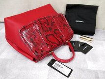 超美品●Dolce&Gabbana ドルチェ&ガッバーナ●パイソン 本 ヘビ 革 カーフ レザー 本革●ハンド バッグ●レッド●G金具●B5 収納●Js42441_画像4