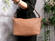 ●超美品●BOTTEGA VENETA ボッテガ ヴェネタ●イントレチャート●カーフ レザー 本革●ワンショルダー バッグ●サーモンピンク●Js42546_画像1