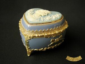 sankyo オルゴール ジュエリーボックス カメオ USED レトロ 昭和 アクセサリーケース 小物入れ MUSIC BOX 愛の賛歌