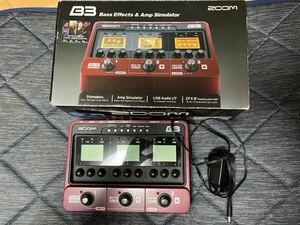 ZOOM B3 ズーム B3 ベース用 マルチエフェクター　　外箱付　電源アダプター付