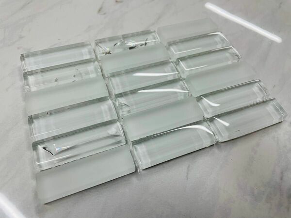 ガラスタイル　DIY素材　インテリア素材　ぴぃすけ屋