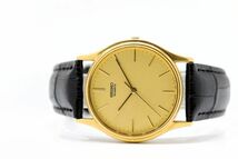 19　SEIKO QUARTZ　　7N01-7041　　セイコー クォーツ バーインデックス ゴールド文字盤 メンズ 腕時計 ビンテージ_画像1