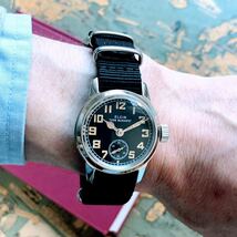 #2886【人気のミリタリー】メンズ 腕時計 エルジン WW2 機械式 手巻 動作品 美品 ラウンド型 ELGIN スモールセコンド 軍用 第二次世界大戦_画像4