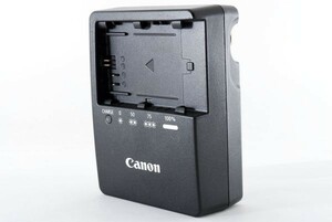 Canon 純正 バッテリー充電器 LC-E6 752179