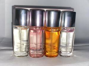 残量多　クリニーク　ＣＬＩＮＩＱＵＥ　ハッピーホリデイ　セット　香水　７ｍｌ×４本セット