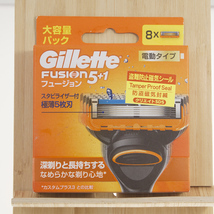 【Gillette】ジレット「Fusion/フュージョン5+1 電動タイプ」替刃8コ入 大容量パック 髭剃り カミソリ【未使用】_画像1