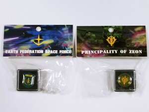 新品未開封　地球連邦軍　ジオン軍　襟章　徽章　ピンズ　２個セット　機動戦士ガンダム　エンブレム　ピンバッジ　サンライズ　送料無料