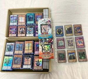 遊戯王 引退品 大量まとめ売り 2500枚以上 初期キラカードシートあり ストラク2個付き キラカード大量 レリーフ、初期あり 1円スタート 