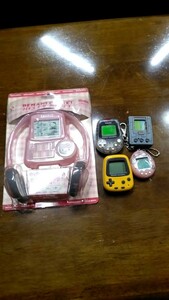 ハローキティビーマニポケット　ポケットピカチュウ　デジタルモンスター　たまごっち　