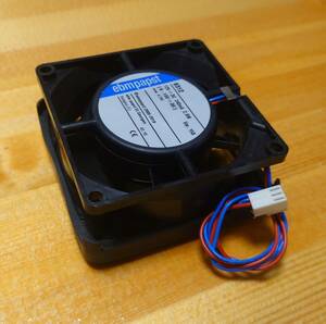 [ cooling fan ]ebmpapst 8312 (8300 series ) DC axis . fan 12V (6~15VDC) DC 240mA 2.9W 3300RPM vibration control rubber attaching ②