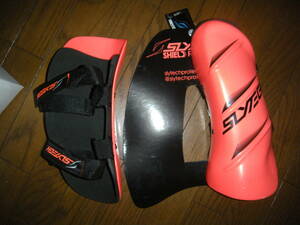  Sly Tec leg-guards shinguard unused goods 