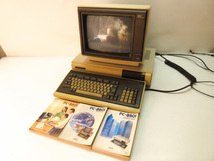 ■NEC パーソナルコンピュータ PC-8801 モニター 本体 キーボード マニュアル付き レトロ ビンテージ_画像1