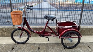 自転車 三輪車～試乗のみ新品♪自転車店で組み立て依頼～ソフト椅子カバー+ライト付き+鍵付き