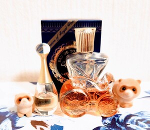 即決 Christian Dior jadore ディオール ジャドール 香水 ミニボトル AVON エイボン エンゲージング 廃番香水 2個セット 残量約半分 