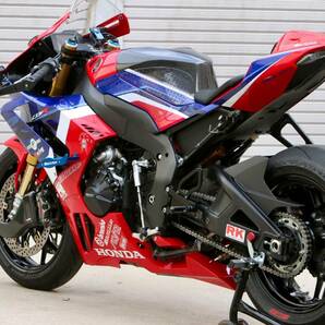 ②CBR1000RR-R（SC82）用インナーフェンダーカバーtype2の画像3