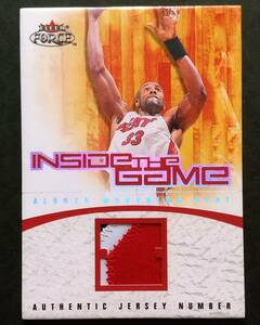 2001-02 FLEER FORCE Inside the Game Jerseys Numbers A.Mourning (/99)