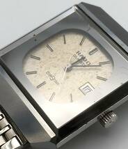 7732K☆RADO QUARTZ ラドー クオーツ DIASTAR ダイアスター 67 711.0067.3 スクエアフェイス デイト メンズ 腕時計 ジャンク_画像7