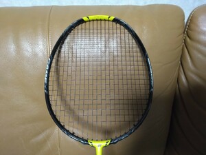 YONEX ヨネックス ナノフレア 1000 NF-1000G GAME NANOFLARE 1000 GAME 4U 新品同様 バドミントンラケット 正規品 ギネス 閃光 イエロー 黄