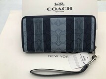 コーチ COACH 長財布 財布 シグネチャー アコーディオンラウンドジップウォレット新品 未使用 贈り物c105 C8313 _画像3