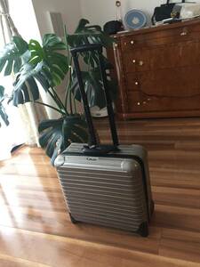 RIMOWA Rimowa *Salsa salsa *25L/2 wheel business to lorry / Carry case * champagne gold * machine inside keep included * postage 1230 jpy ~