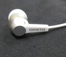 送料300円(税込)■ws582■ONKYO マイク付き インイヤーイヤホン ホワイト E7M 10点【シンオク】_画像5