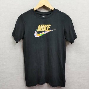 L175 NIKE ナイキ 半袖 Tシャツ ロゴ スウッシュ 国旗 柄 プリント ブラック 黒 L スポーツアパレル トレーニング ジム クルーネック