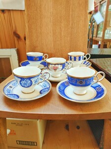 ★ ORIENT EXPRESS オリエントエクスプレス カップ＆ソーサー 5客セット 金彩 花柄 ティーカップ コーヒーカップ 茶器 絵変わり 柄違い