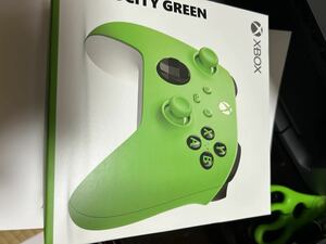 Xbox wireless controller ( Velo City green )