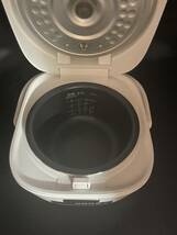 炊飯器 炊きたてミニ JBS-A055KM　タイガーマイコンジャー　HS1　マットホワイト　2022年発売　JBS-A055　炊飯容量0.54L_画像3