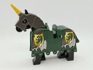 LEGO レゴ ミニフィグ 甲冑馬 鞍 キングダム ドラゴンの監ごくからの脱出の付属品 一部欠け有り