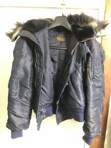 N-2A flight jacket the US armed forces the truth thing 50 period Vintage seal fur real mouton USAF military Air Force 