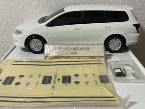 ディーラー特注 1/10 トヨタ カローラフィールダー スーパーホワイトⅡ カラーサンプル TOYOTA COROLLA FIELDER