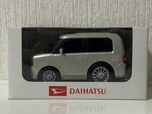 ダイハツ ムーヴ コンテ パールホワイト プルバックカー DAIHATSU MOVE Conte カラーサンプル