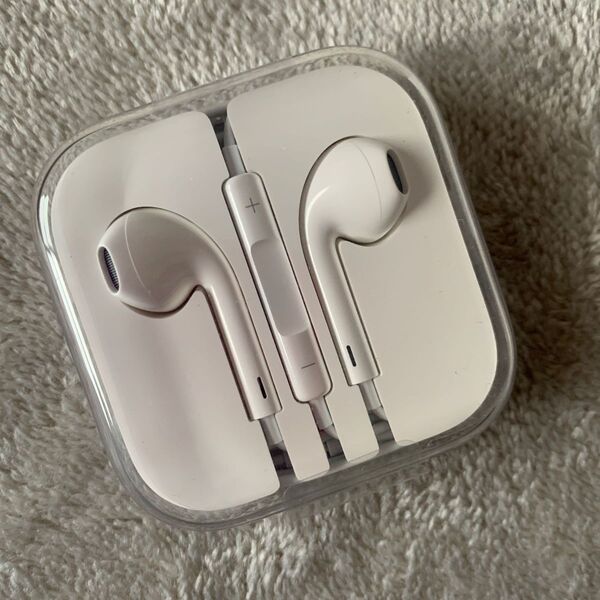iPhone 純正イヤホン 有線