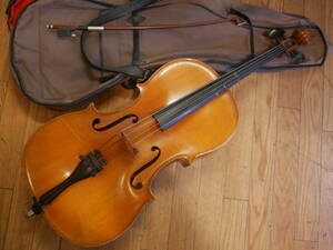 ◆ドイツ製【Garmisch bel Mittenwald】チェロ 1/2 ソフトケース・弓付属 Copy of Antonius Stradivarius Handarbeit