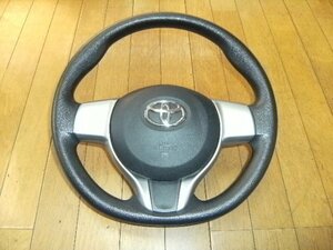 トヨタ　ヴィッツ　KSP130 NCP130 NCP131　130系　純正　ステアリング　ハンドル　美品