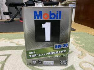 Mobil モービル1 エンジンオイル　5w-30 4リッター缶　傷凹み有り　送料無料