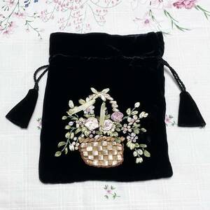 新品 バスケット 花柄 リボン刺繍 ベルベット ポーチ 巾着 ブラック 黒色