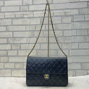 CHANEL シャネル ショルダーバッグ マトラッセ キルティング 本革レザー 黒 ブラック 金属 チェーン レディース ラムスキン 羊革 斜め掛け