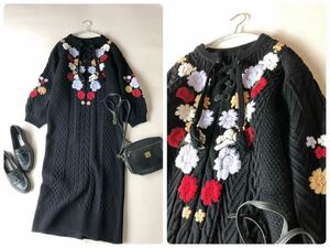 グレースコンチネンタル GRACE CONTINENTAL 上質ウールブレンド大人可愛いエンブロイダリー刺繍レースアップニットワンピース♪