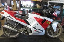 稀少！CBR250Rハリケーン（MC17-1017）純正シートカウル、テールカウル右ASSY☆割れ変形無し！再生に！倹MC19VT250スパーダ_画像6