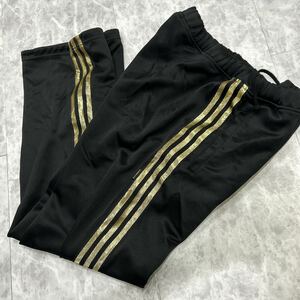 JJ @ 履き心地抜群 '人気モデル' adidas アディダス 三本線 サイドライン イージーパンツ / ジャージ 大きいサイズ XO ボトムス 古着 黒金