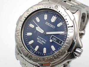 １円～☆SEIKO セイコー QZ メンズ腕時計 5M63-0B30 キネティック スキューバ 200M ネイビー文字盤 デイデイト/E84743