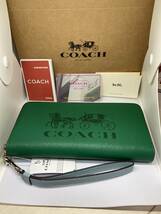 ☆新品未使用　正規品　COACH　コーチ　C5889　長財布　ホースアンドキャリッジ　カラーブロック　レザー　ストラップ付☆_画像1