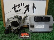 2EX3001 JD4)) ホンダ ゼスト JE1 後期型 W 純正 スロットルボディー+エンジンコンピューター　37820-R20-911_画像1